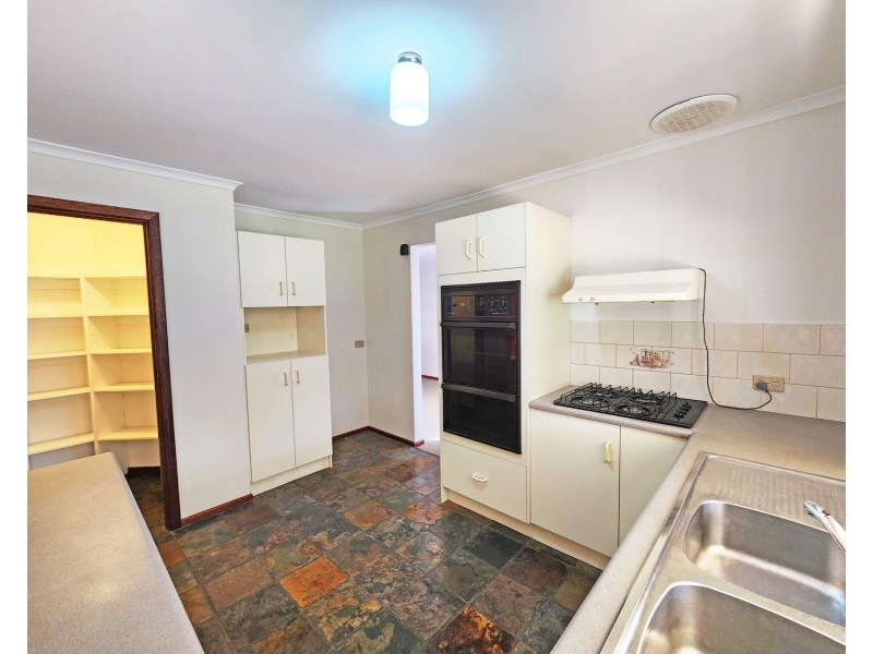 2 Smugglers Drive, Seaford Rise SA 5169