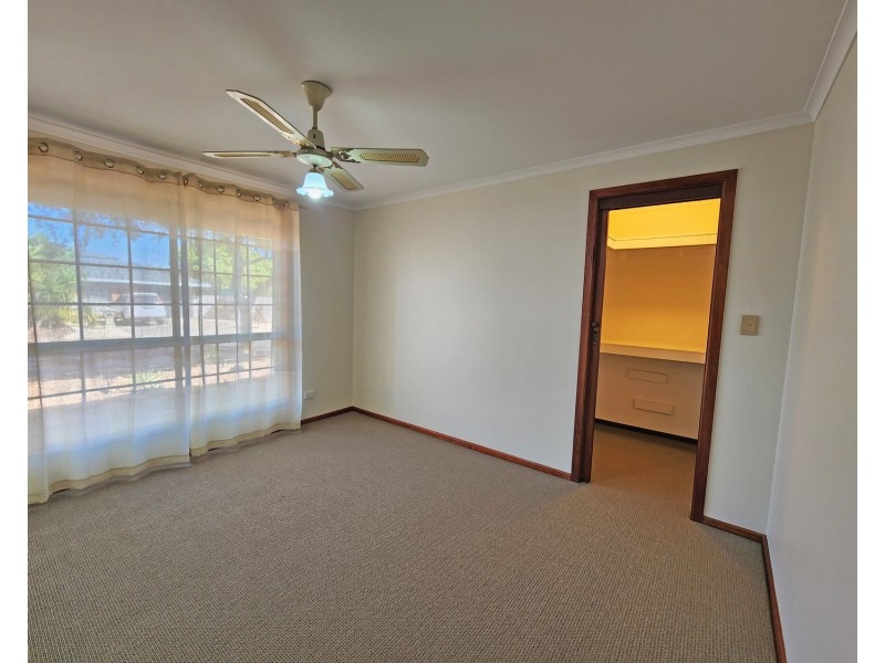2 Smugglers Drive, Seaford Rise SA 5169