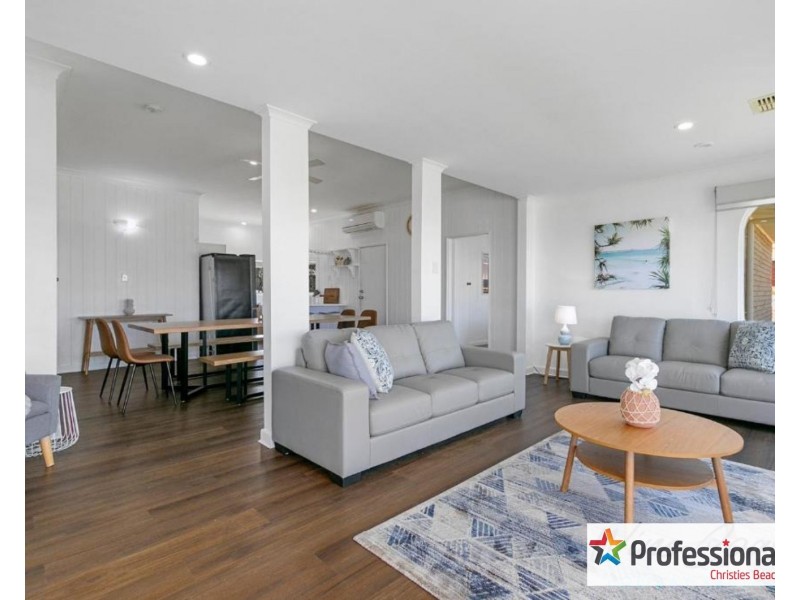 4 Esplanade, Christies Beach SA 5165