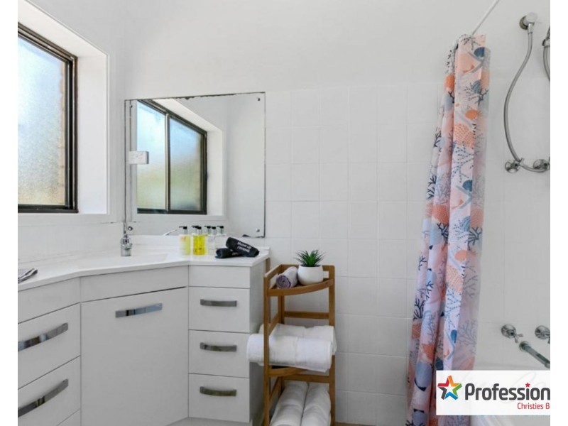4 Esplanade, Christies Beach SA 5165