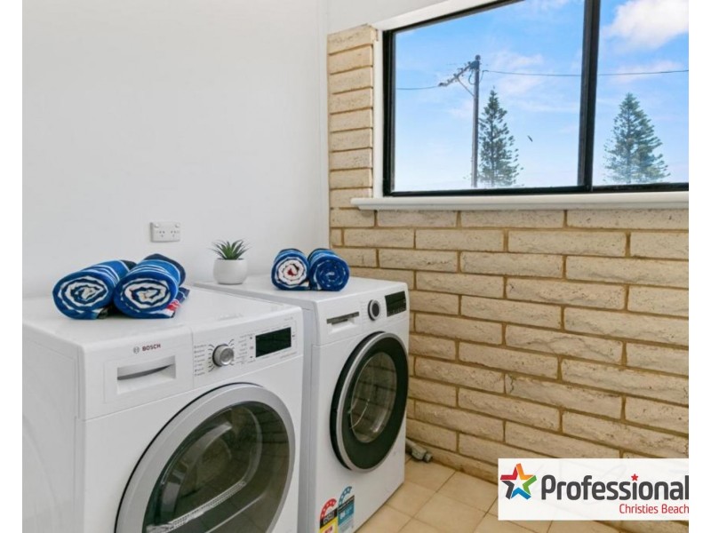 4 Esplanade, Christies Beach SA 5165
