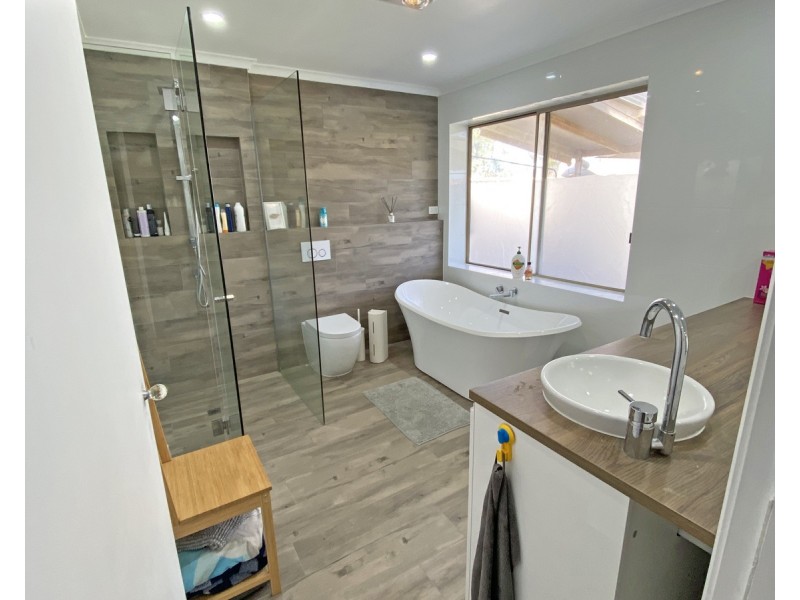 6 Darwalla Road, Aldinga Beach SA 5173