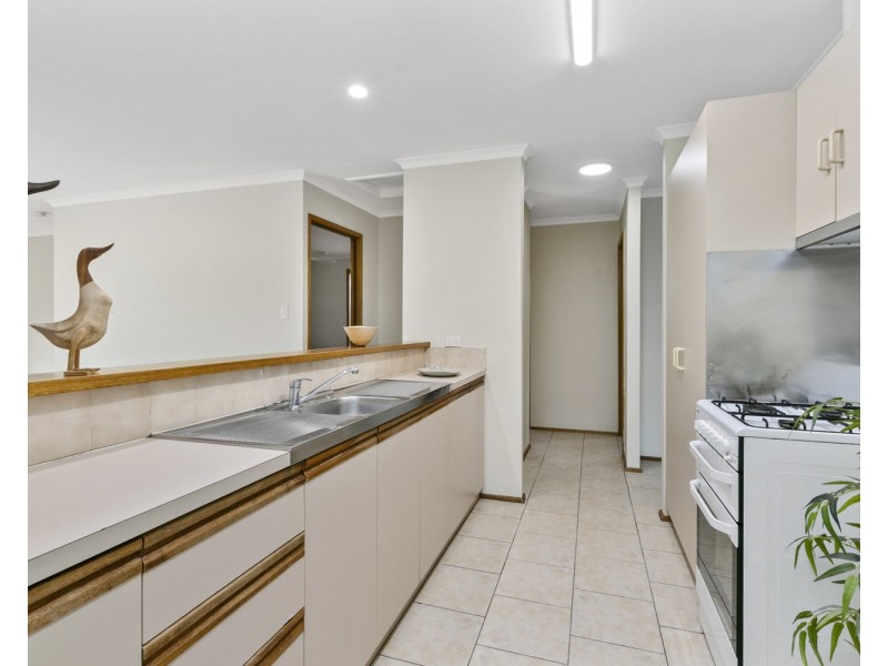 38 Lyons Circuit, Trott Park SA 5158