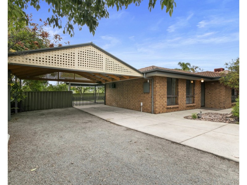 38 Lyons Circuit, Trott Park SA 5158