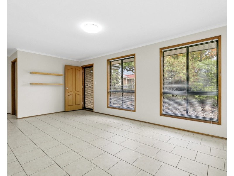 38 Lyons Circuit, Trott Park SA 5158