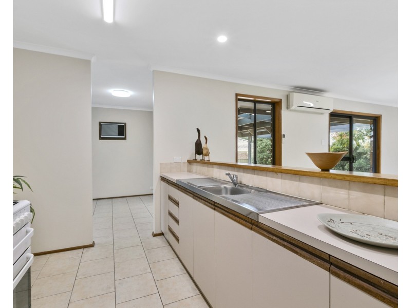 38 Lyons Circuit, Trott Park SA 5158