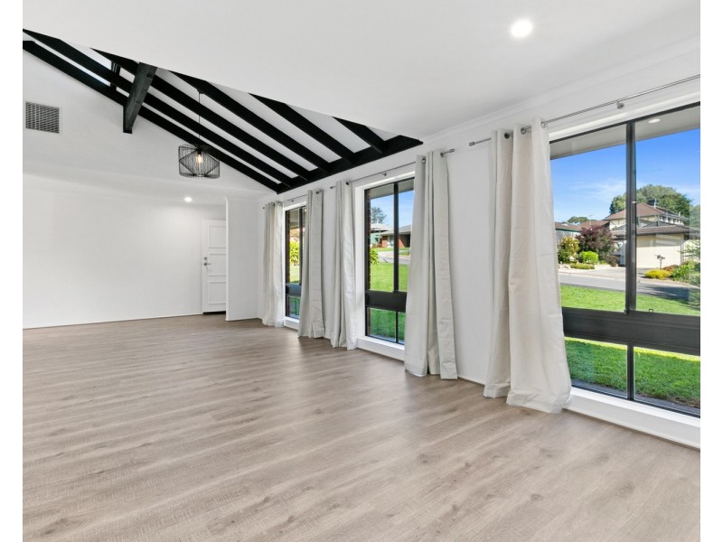 5 Bennett Close, Aberfoyle Park SA 5159