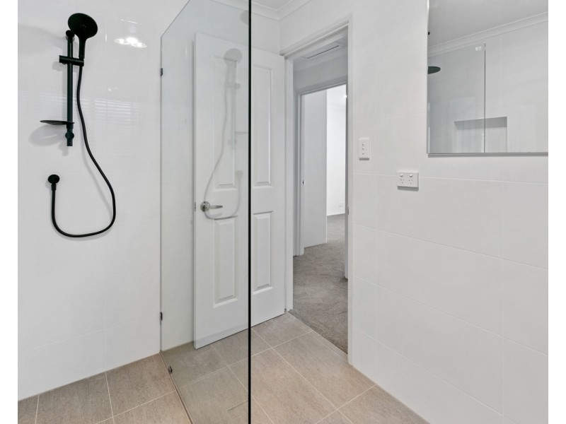 5 Bennett Close, Aberfoyle Park SA 5159