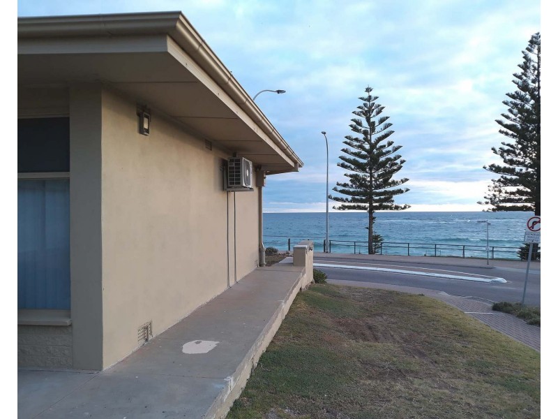 1/32 Esplanade, Christies Beach SA 5165
