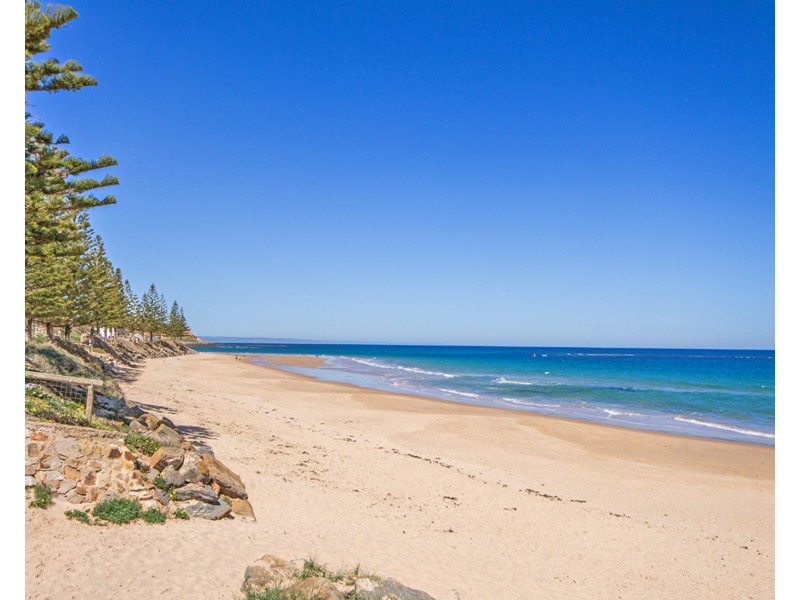 1/32 Esplanade, Christies Beach SA 5165