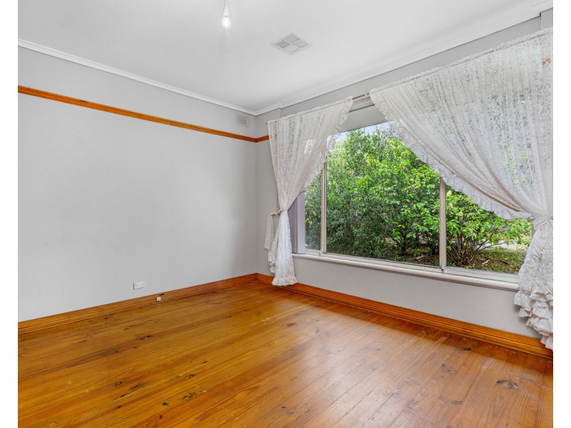 25 Yeldham Drive, Morphett Vale SA 5162