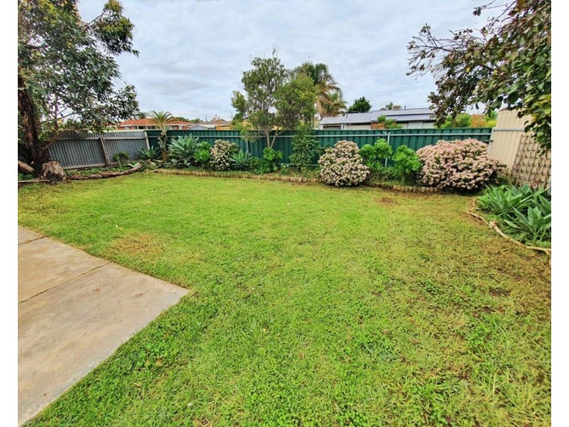 22 Protector Street, O’sullivan Beach SA 5166
