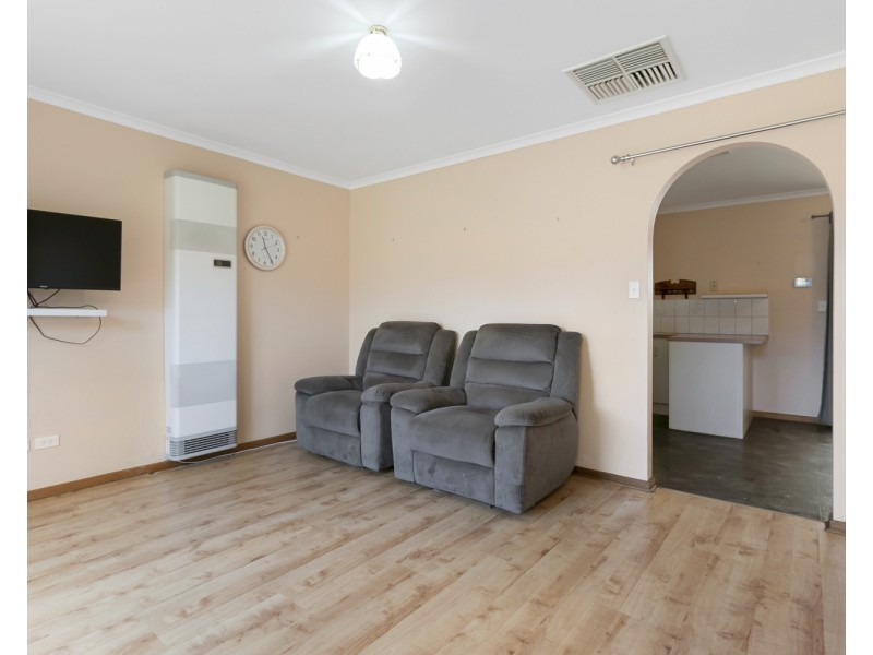 3 Commodore Court, Morphett Vale SA 5162