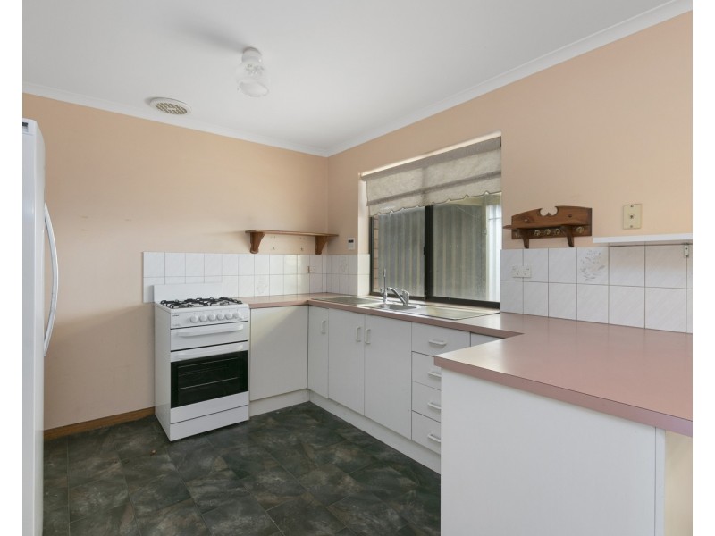 3 Commodore Court, Morphett Vale SA 5162
