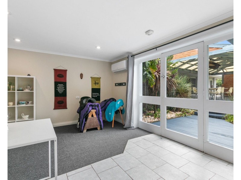 24 Yeldham Drive, Morphett Vale SA 5162
