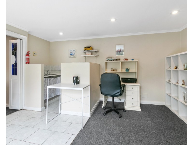 24 Yeldham Drive, Morphett Vale SA 5162