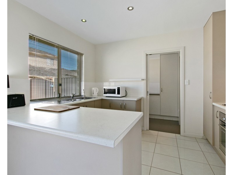 33a Taunton Parade, Christies Beach SA 5165