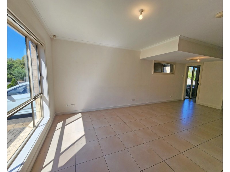 2/181 Main South Road, Hackham West SA 5163