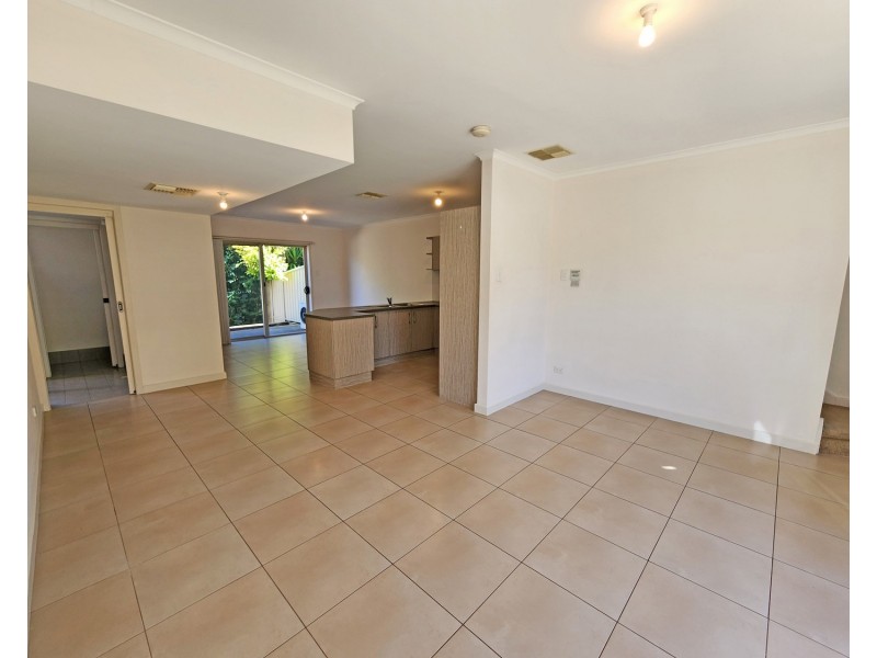 2/181 Main South Road, Hackham West SA 5163