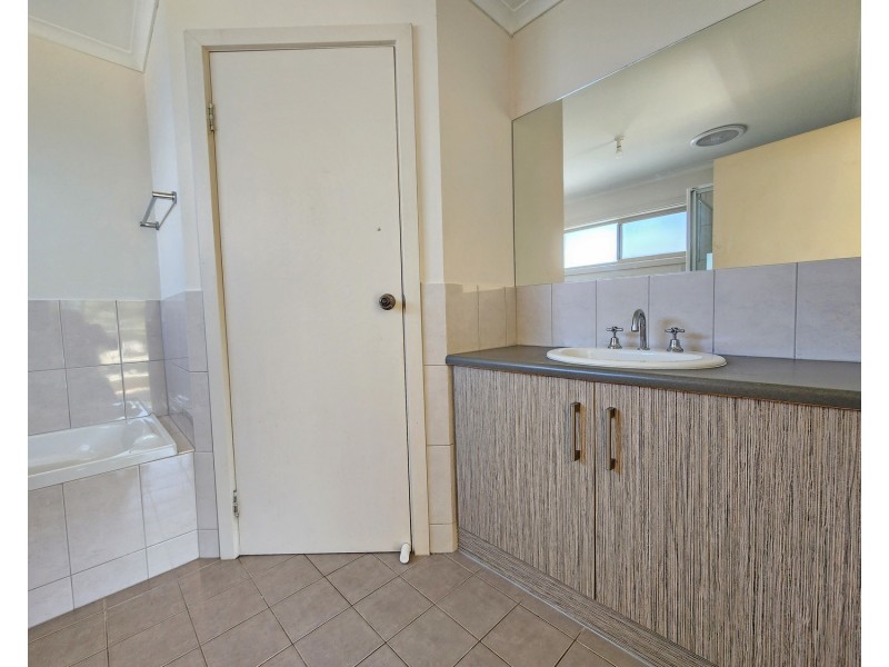 2/181 Main South Road, Hackham West SA 5163