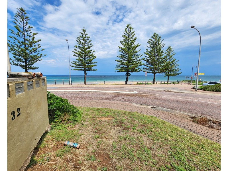 2/32 Esplanade, Christies Beach SA 5165