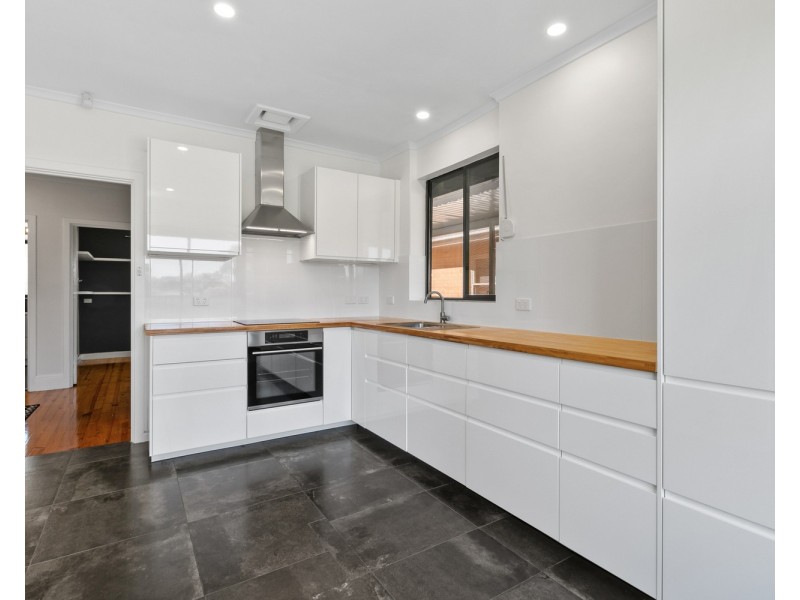 384 Beach Road, Hackham West SA 5163