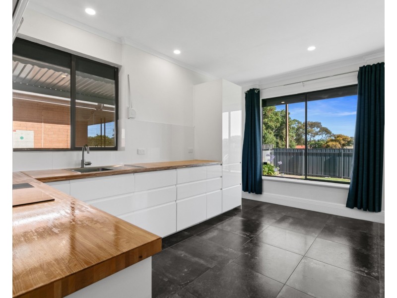 384 Beach Road, Hackham West SA 5163