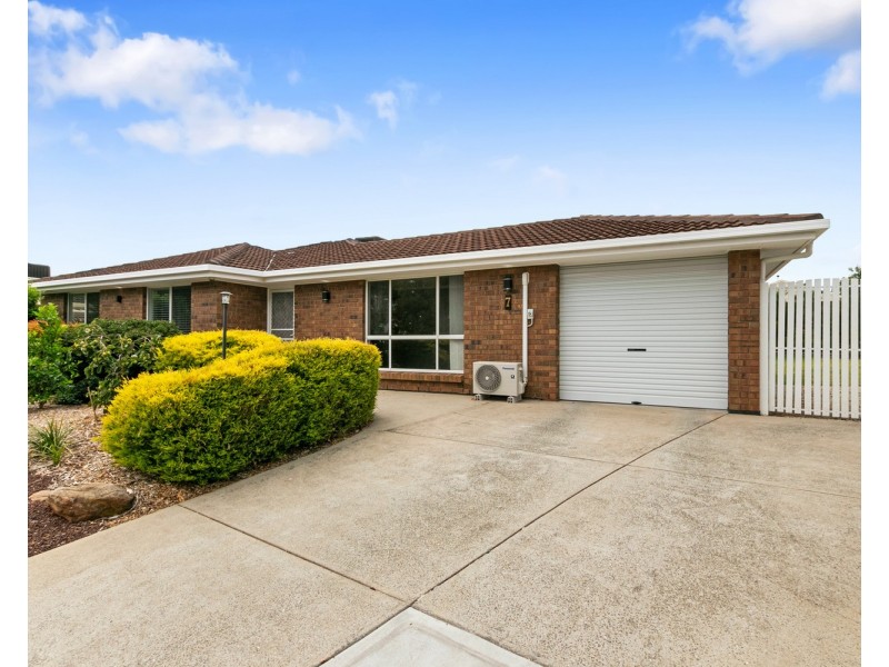 7 Traeger Court, Woodcroft SA 5162