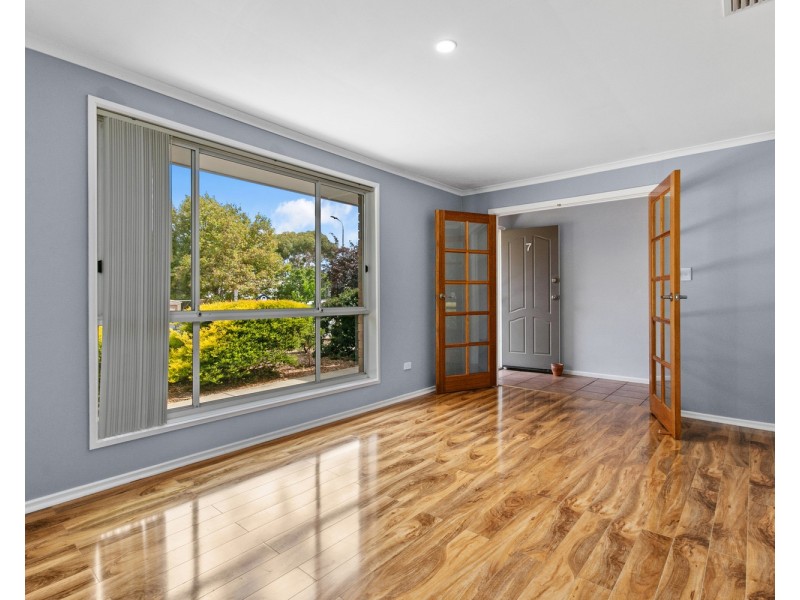 7 Traeger Court, Woodcroft SA 5162