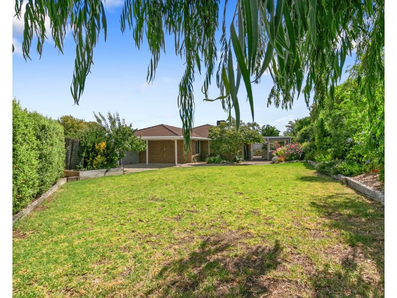 7 Traeger Court, Woodcroft SA 5162