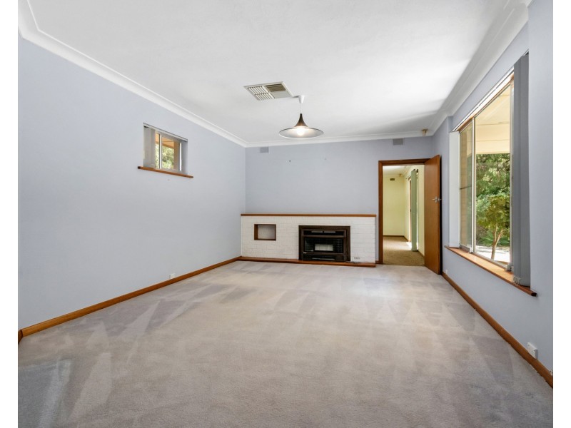 4 Yeldham Drive, Morphett Vale SA 5162