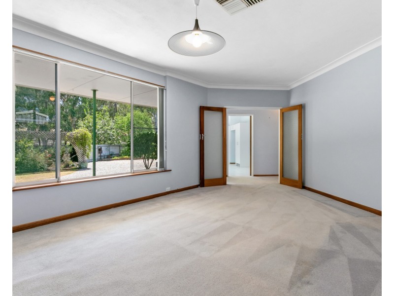 4 Yeldham Drive, Morphett Vale SA 5162