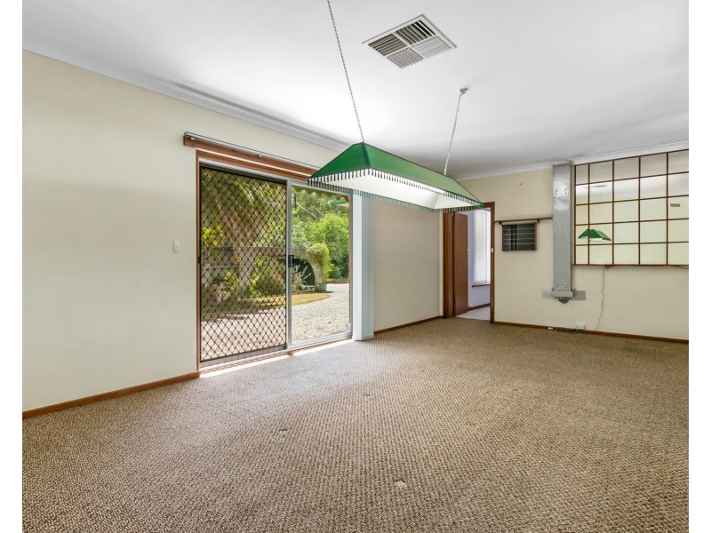 4 Yeldham Drive, Morphett Vale SA 5162