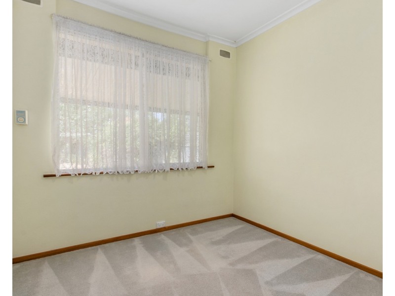 4 Yeldham Drive, Morphett Vale SA 5162