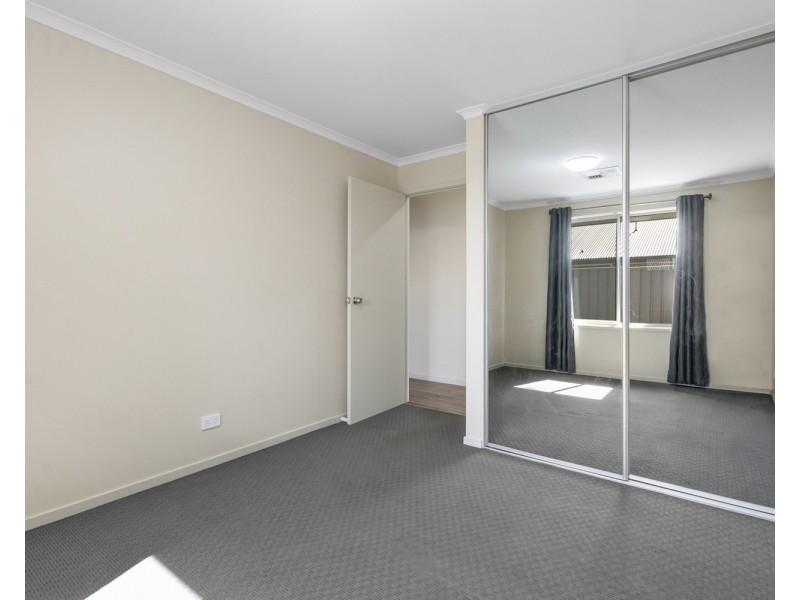 19 Manly Court, Seaford Rise SA 5169