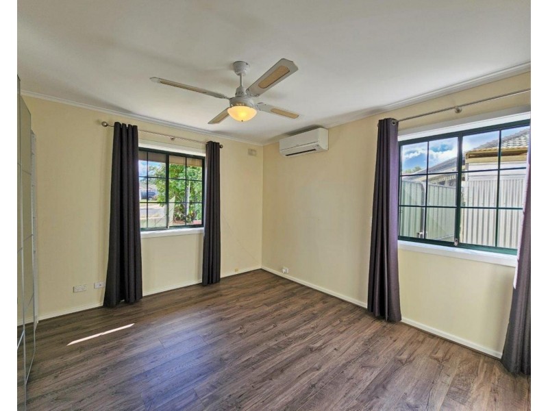 4 Brendan Street, Christie Downs SA 5164