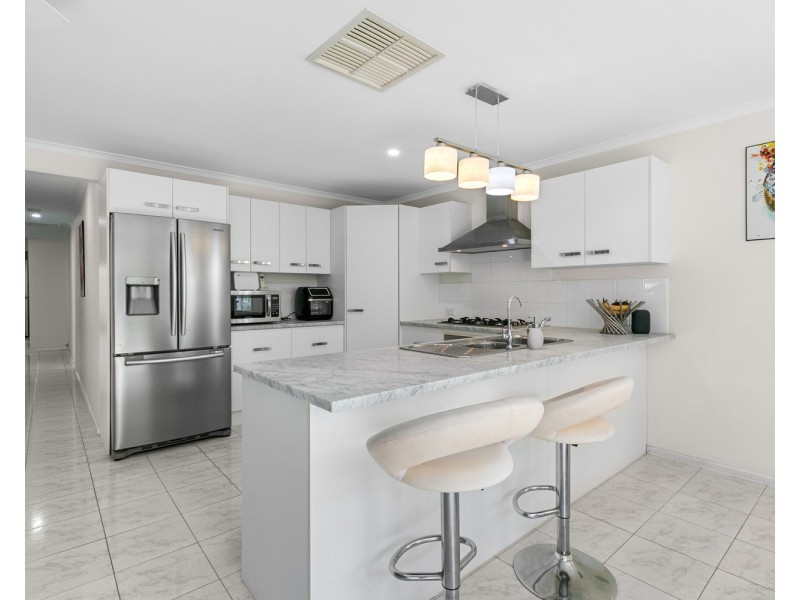 13 Auldstone Place, Huntfield Heights SA 5163