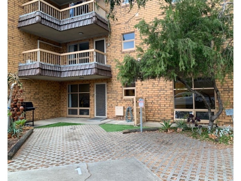 1/10 Gordon Street, Glenelg SA 5045