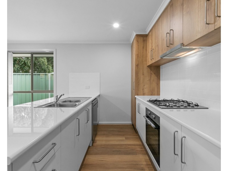 27 Banket Street, Huntfield Heights SA 5163