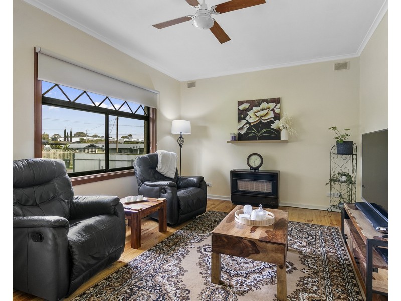 7 Higgins Street, O’sullivan Beach SA 5166