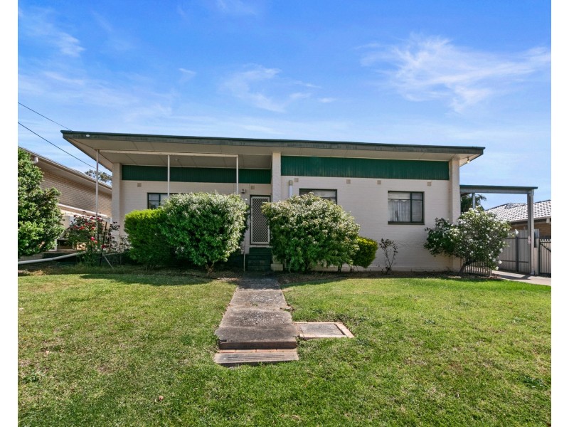 13 Madeira Drive, Morphett Vale SA 5162