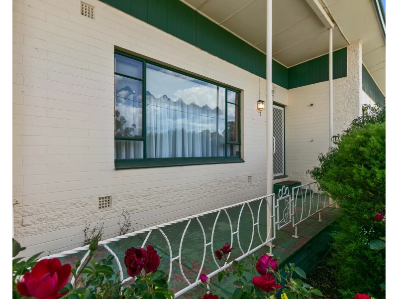 13 Madeira Drive, Morphett Vale SA 5162