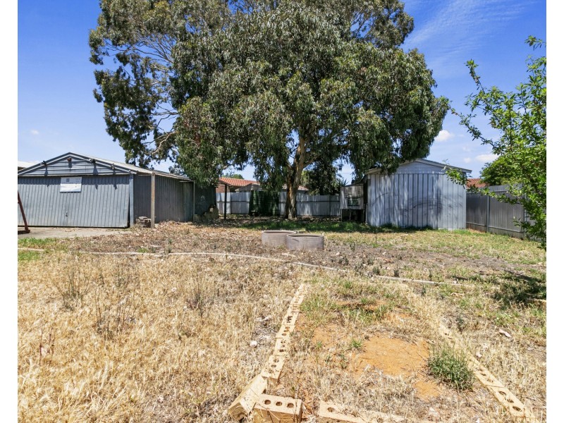 12 Finian Road, Christie Downs SA 5164