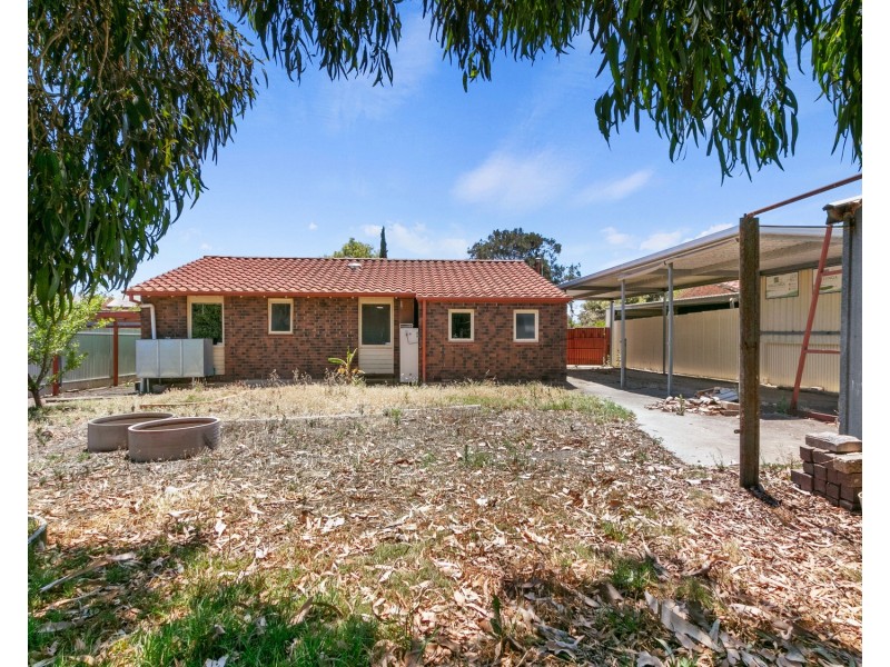 12 Finian Road, Christie Downs SA 5164