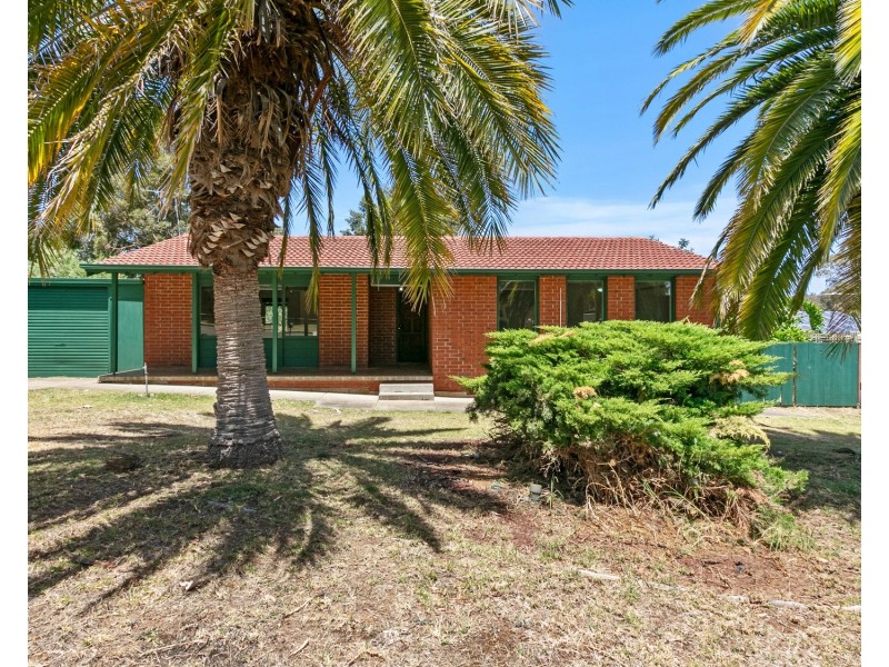 25 Hagen Crescent, Hackham West SA 5163