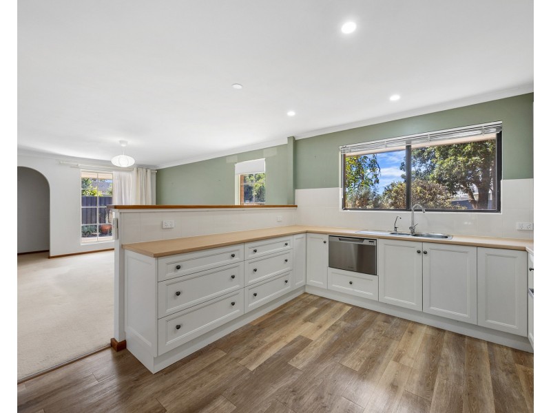 1/7 Harvey Crescent, Aldinga Beach SA 5173