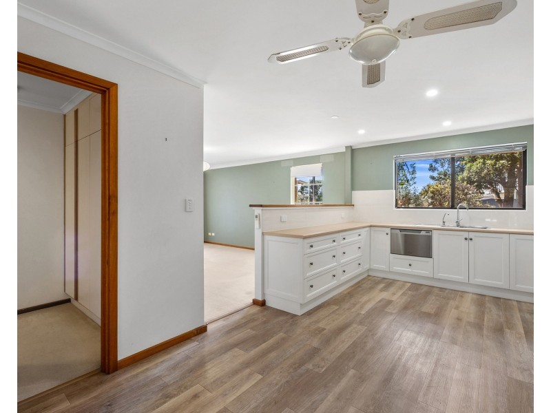 1/7 Harvey Crescent, Aldinga Beach SA 5173
