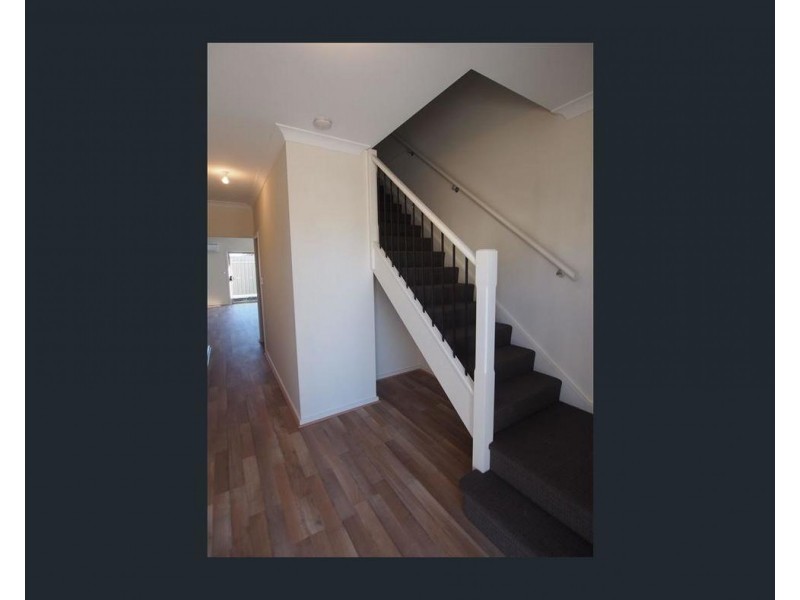 9/19 Hereford Lane, Woodcroft SA 5162