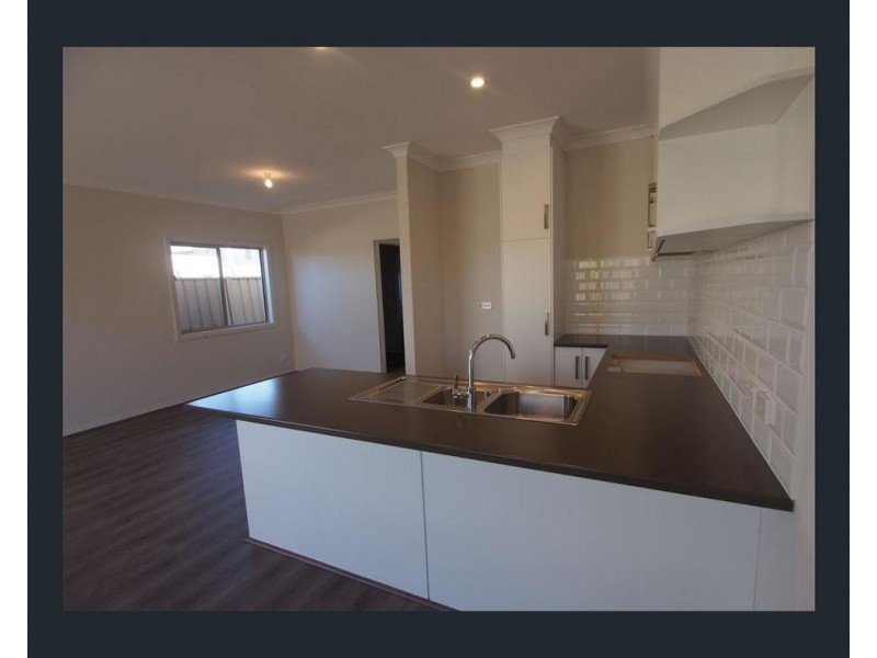 9/19 Hereford Lane, Woodcroft SA 5162