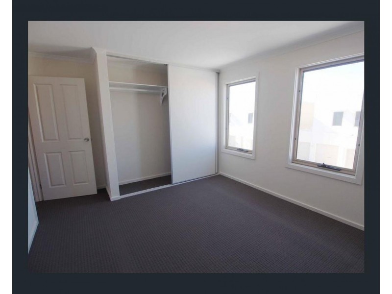 9/19 Hereford Lane, Woodcroft SA 5162